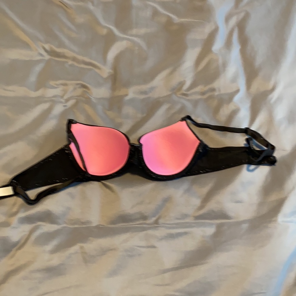 PINK bra - Picture 4 of 4